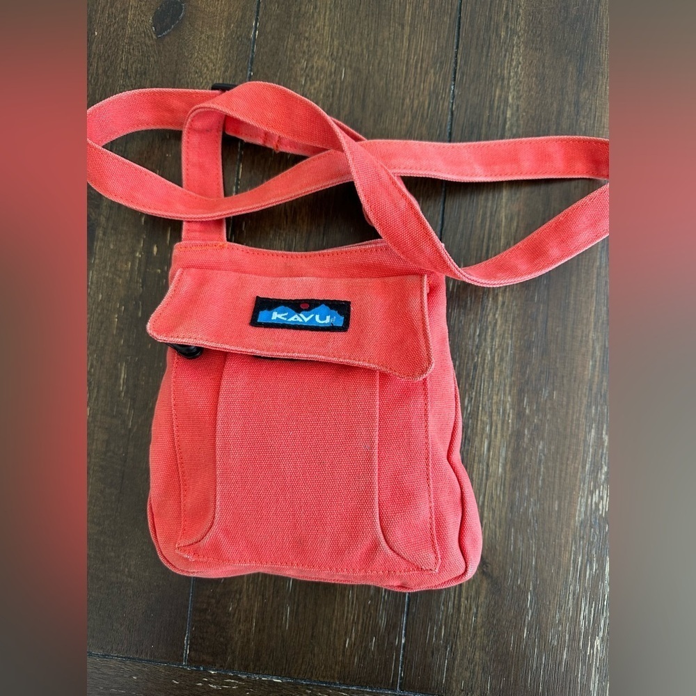 Kavu Keeper Sling Bag View 6
